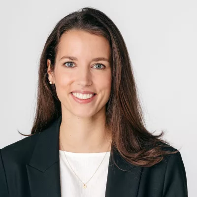 Das Foto zeigt Louisa Perat.